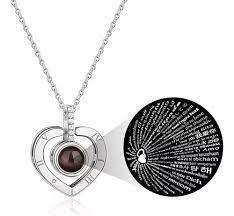 Collar Proyector “Te Amo en 100 Idiomas” – Regalo romántico y único para ella💕